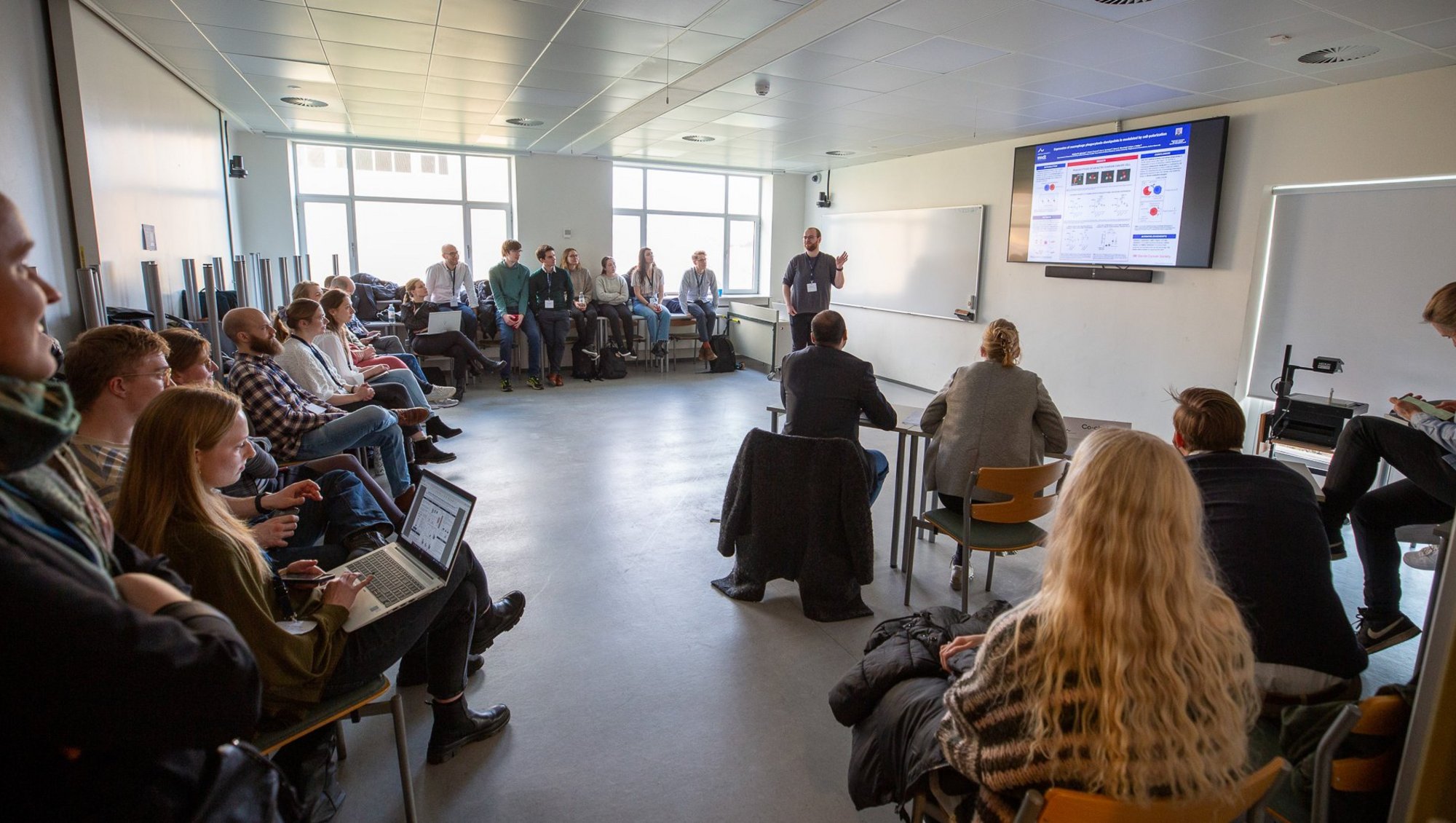 The rest of the day was spent with many poster presentations and scientific flash talks by the PhD Students at Health. Photo: Lars Kruse, AU Photo.