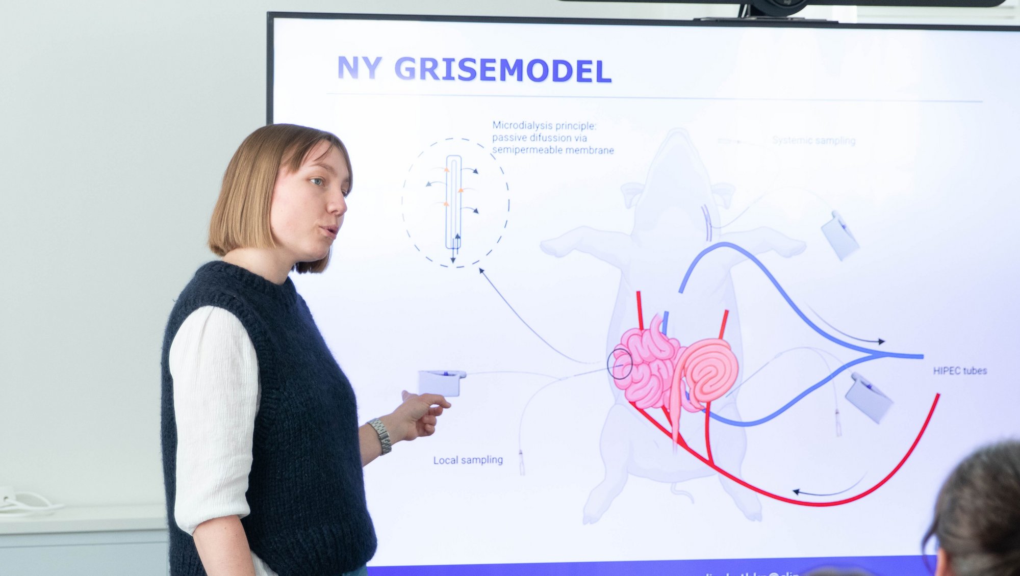 Elisabeth Krogsgaard Petersen (medicine) received the award for her project on measurement of the chemotherapeutic agent carboplatin in the treatment Hyperthermic Intraperitoneal Chemotherapy (HIPEC). Photo: Simon Fischel, AU Health.